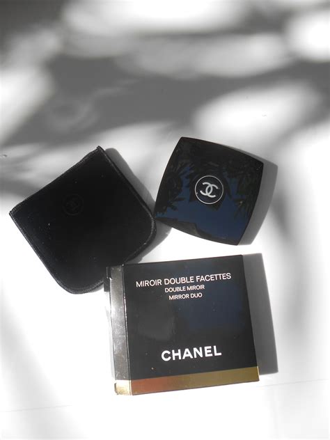 console miroir chanel|mirror duo Chanel.